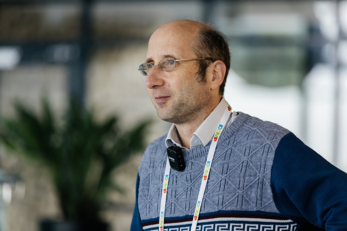 Congratulations to the leading researcher Roland Hildebrand on his anniversary 2